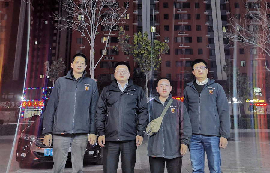 高度重視，董事長陳群先生親臨服務現場慰問一線售后人員。